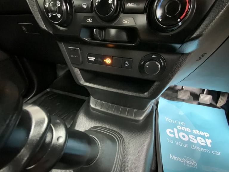 2022 Isuzu D-Max 1.9 TD Utility Pickup Double Cab 4dr Diesel Manual 4WD Euro 6 (s/s) (164 ps PICK...