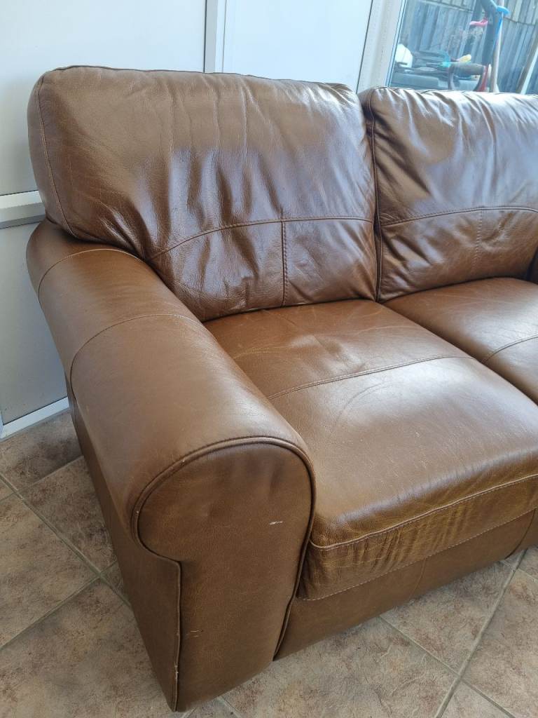 Brown Leather 2 Seater Sofa – Comfortable & Solid