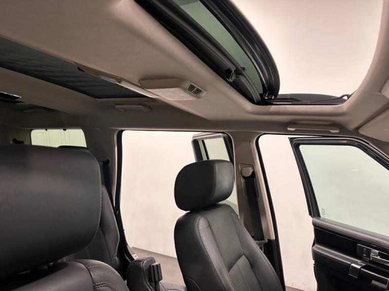 2016 Land Rover Discovery 4 3.0 SD V6 HSE Luxury SUV 5dr Diesel Auto 4WD Euro 6 (s/s) (256 bhp) E...