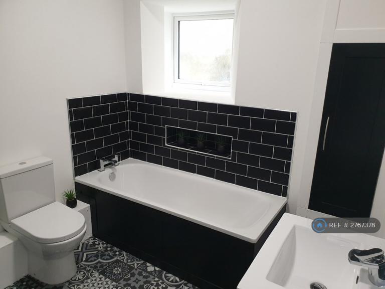 1 bedroom flat in Salem Baptist Flats, Talbot Green, Pontyclun, CF72 (1 bed) (#2767378)