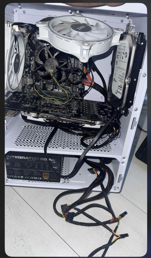 Solid Gaming PC Setup – Ideal for 1080p Gaming”