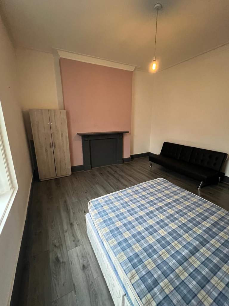 Room To Let