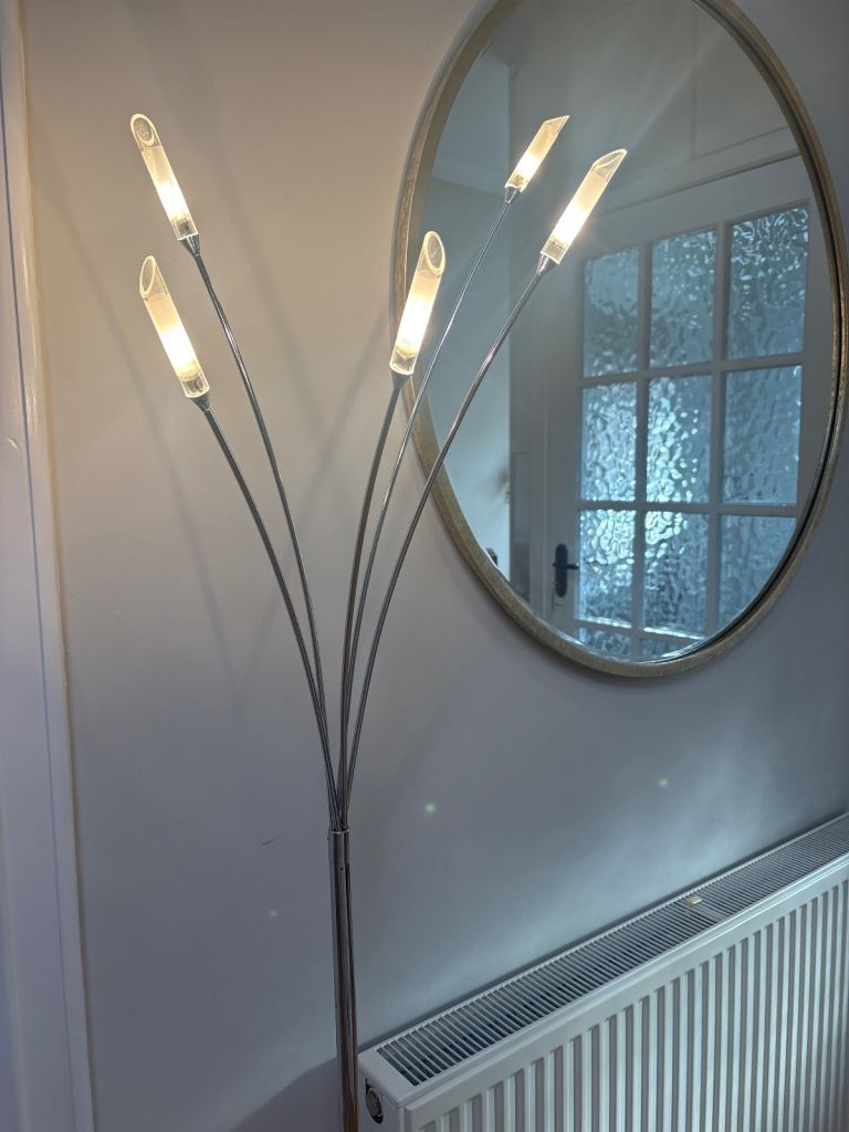 Floor standing chrome lamp 