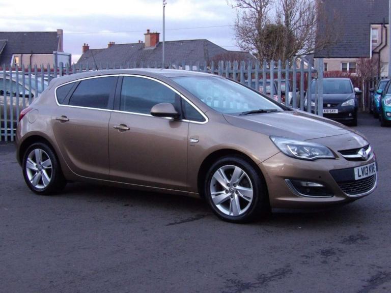 2013 Vauxhall Astra 2.0 Astra SRI CDTI Auto 5dr Hatchback Diesel Automatic