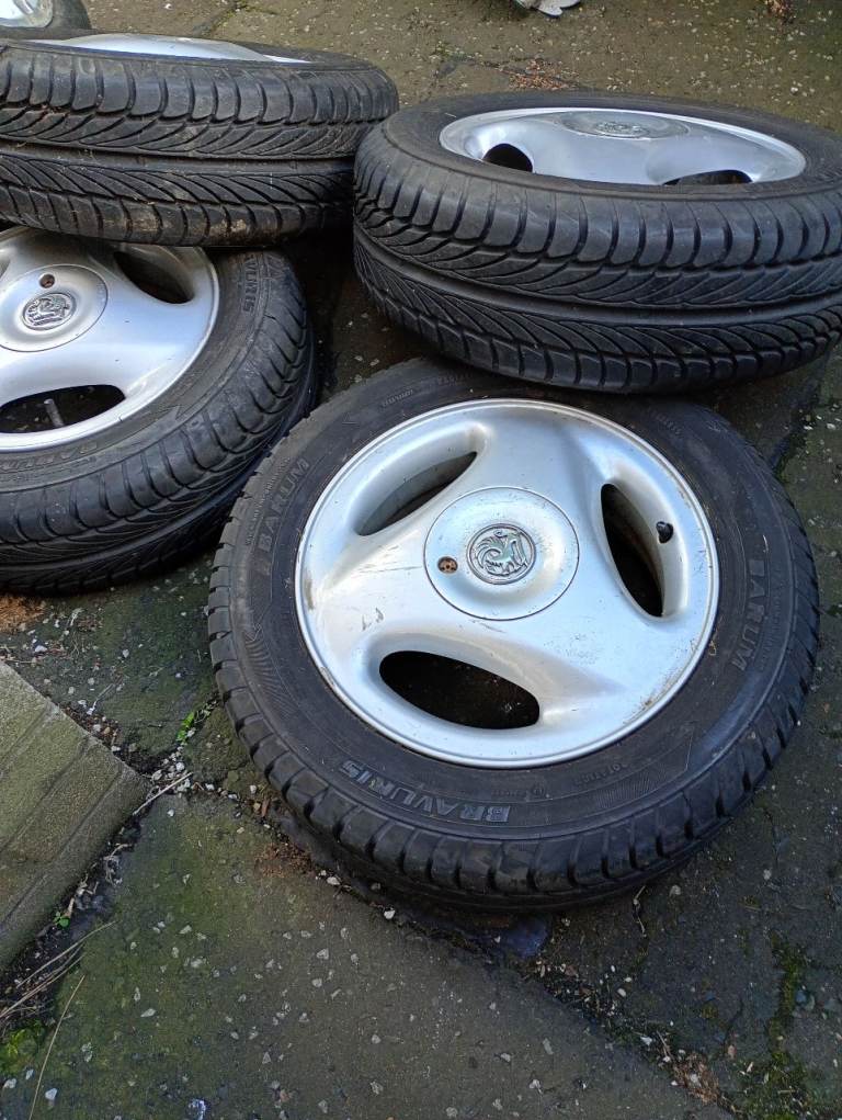 Alloy wheels