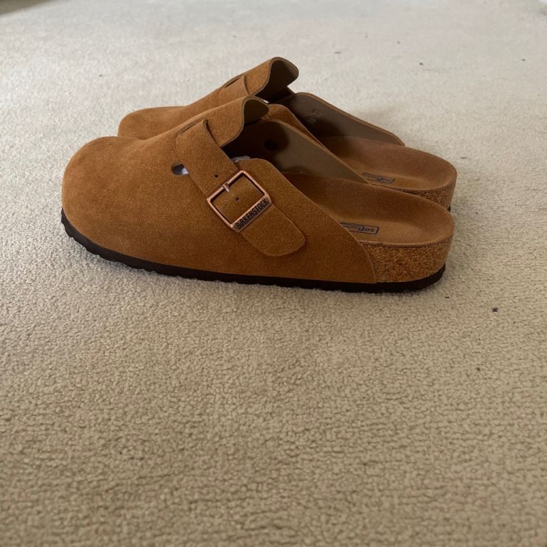 Birkenstock Boston Clogs in Suede – Good Condition