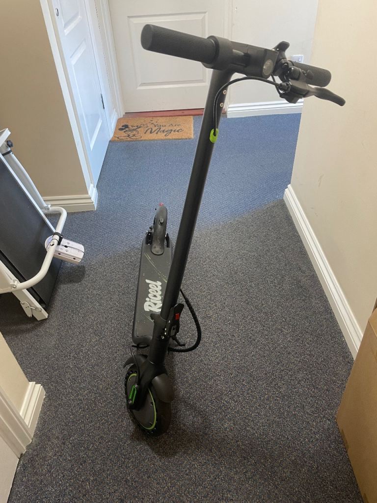 Electric scooter