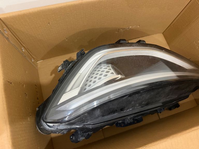 VOLKSWAGEN ID4 ID5 2021-2024 IQ LED MATRIX HEADLIGHT LEFT PASSENGER 11C941035K