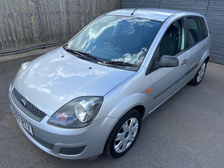 FORD FIESTA 1.25 STYLE CLIMATE 5DR LOW MILEAGE 12 MOT SERVICED!