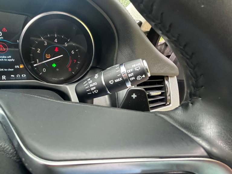 JAGUAR XF 2.0 T 250*PORTFOLIO ESTATE*Xenons-Meridian-FSH-ULEZ-Cam-Pronav*Superb