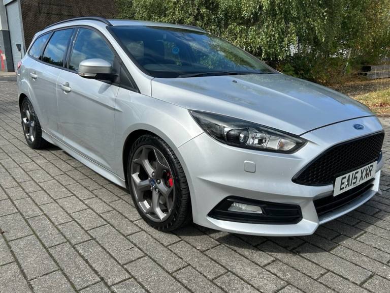 2015 Ford Focus 2.0 TDCi 185 ST-3 5dr ESTATE DIESEL Manual