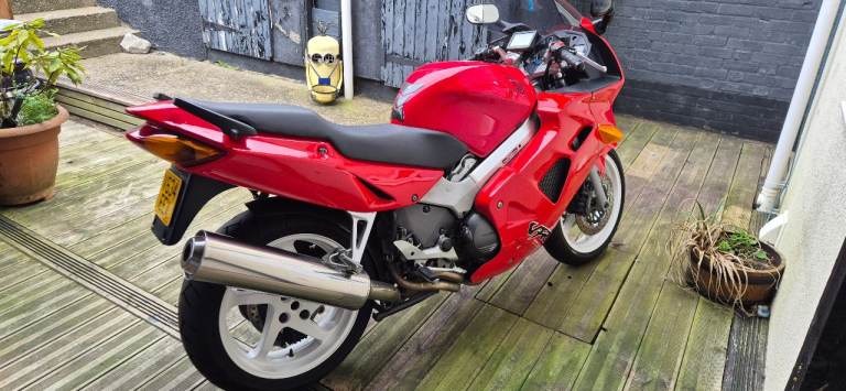 1999 honda vfr800 fi