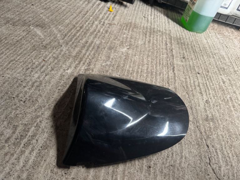 Kawasaki z750 2003 pillion plastic cover Motorbike & Scooter Parts
