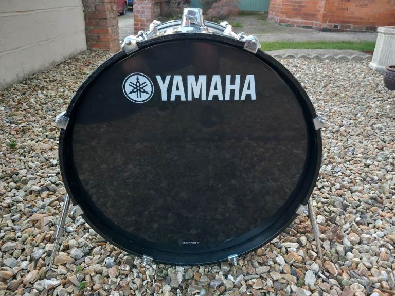 Yamaha Stage Custom 22x16 Bass drum, raven black