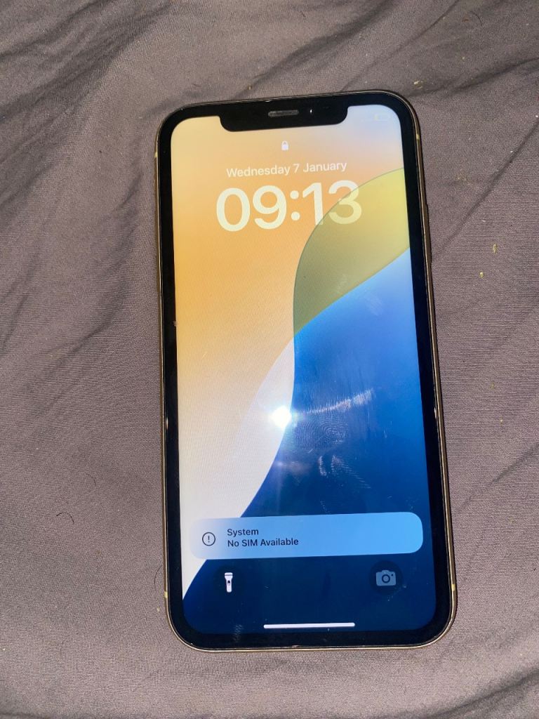 iPhone 11 unresponsive screen 