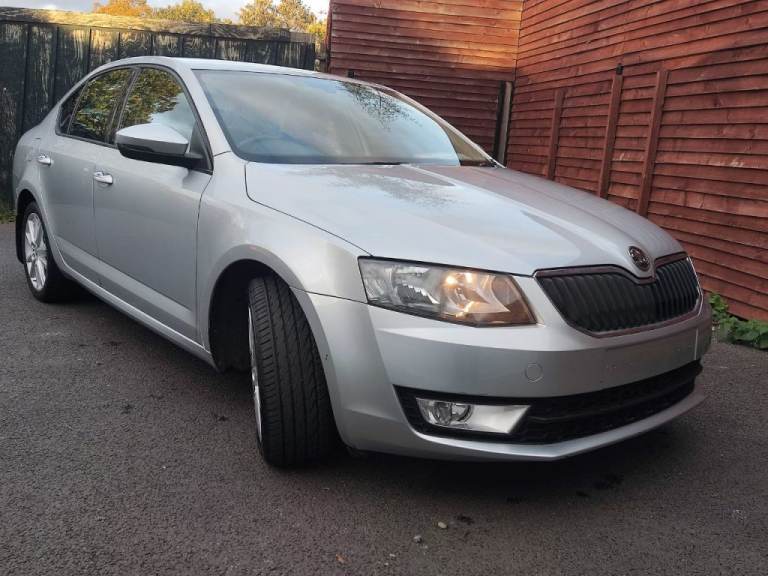  Skoda Octavia 2.0 TDI CR Elegance 5dr DSG Diesel