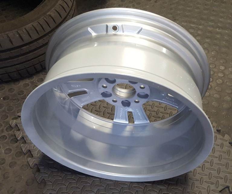 MERCEDES A B CLASS CLA 1X 17'' GENUINE SILVER REFURBISHED ALLOY WHEEL S620S