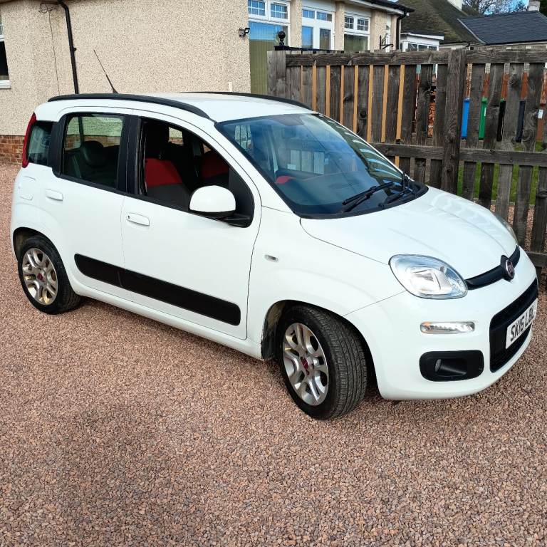 2016 Fiat Panda Lounge 1.2 Petrol. MOT March 2027. White. Cheap Tax.