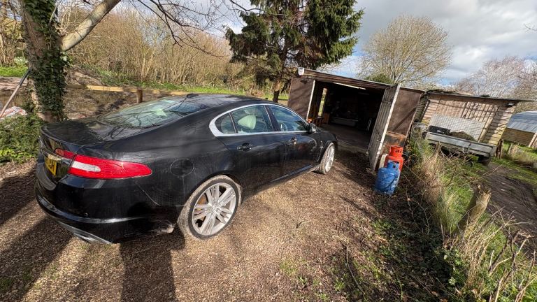 Jaguar XF premium luxury 3 L V6 petrol