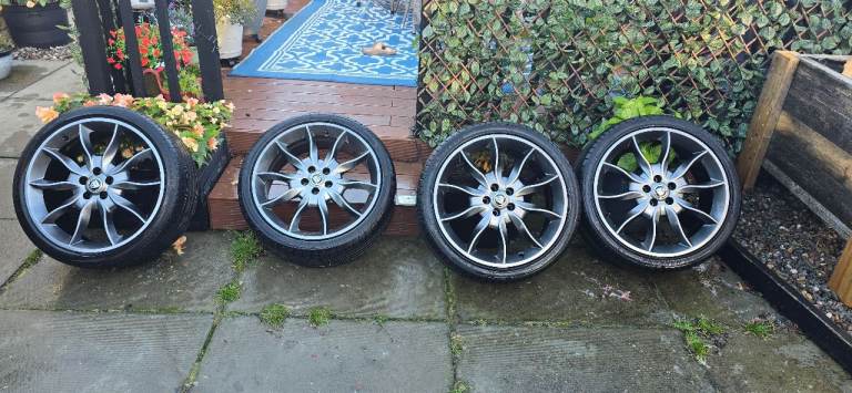 4 excellent 20" original Jaguar Draco alloy wheels