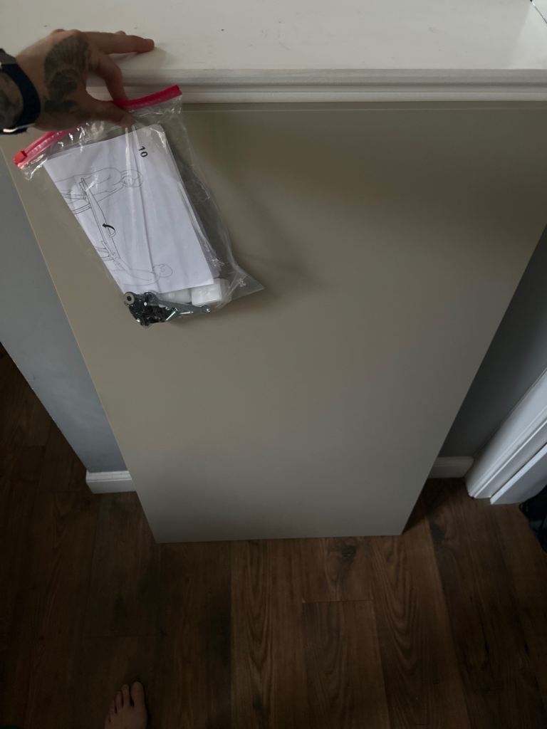 Free Trotten Ikea desk