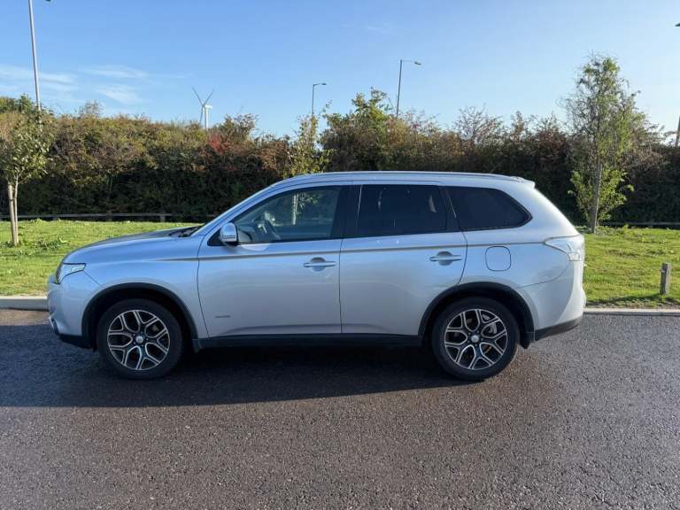 MITSUBISHI OUTLANDER 2.2 DI-D GX3 2014