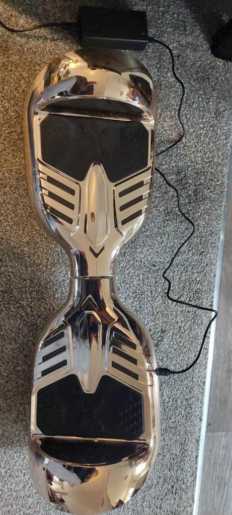 Hover-1 Superstar Mobile App hoverboard on Rose Gold with bluetooth speaker