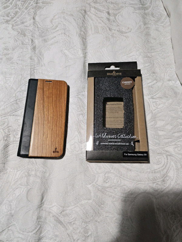 Snake Hive Samsung Galaxy S9 Cherry Wood 