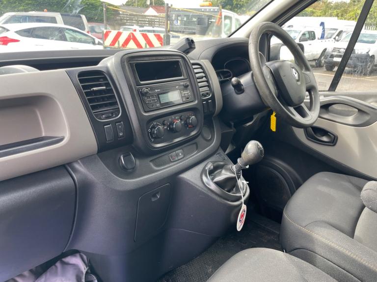 2016 RENAULT TRAFIC SL27 DCI 115 BUSINESS+ PANEL VAN - NO VAT - PX/FINANCE POSS