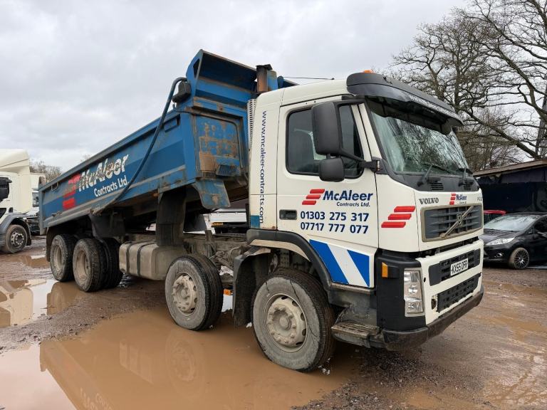 Volvo FM12 380 2006 55 8x4 steel body tipper manaul
