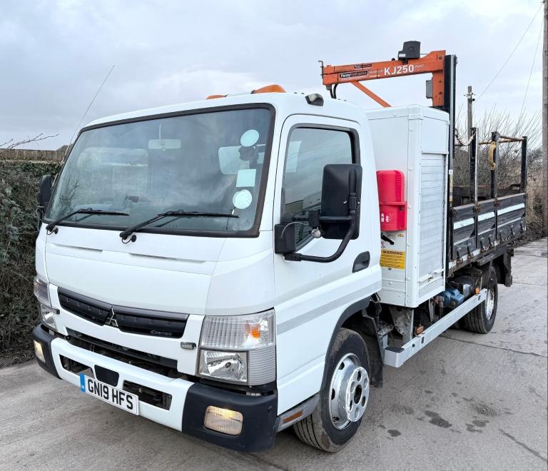 2019 MITSUBISHI CANTER 7C15 TARMAC TIPPER CHUTES MANUAL GEARS EURO6 37,000 MILES