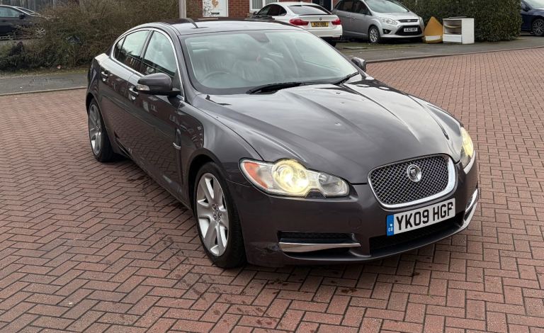 Jaguar XF 2.7D V6 Luxury Sport Automatic Pedal Shift Drives Wicked