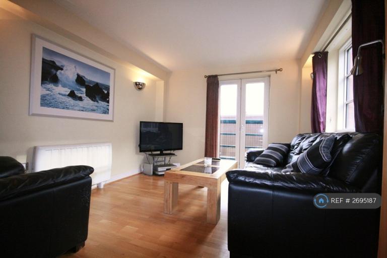 2 bedroom flat in Hoole Lane, Chester, CH2 (2 bed) (#2695187)