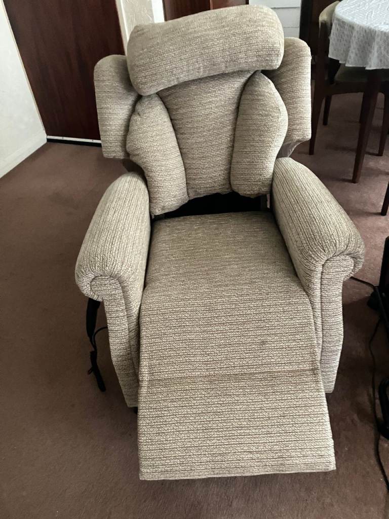 Lift/Recline Dual motor Chair 