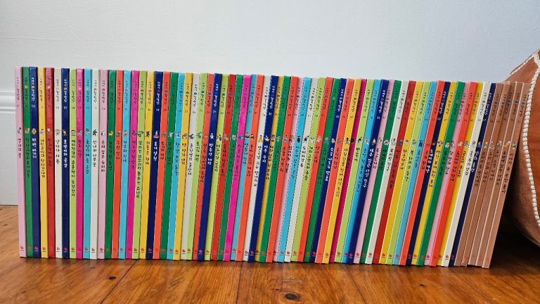 Collection of Children's Korean Books – Good Condition