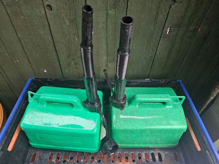Petrol fuel cans