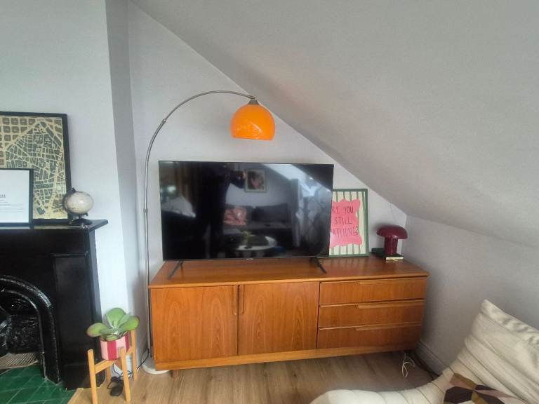 50” AU7110 UHD 4K HDR Smart TV