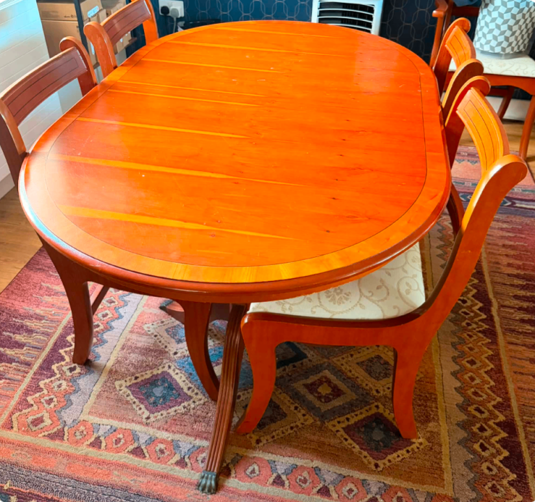 Table , 6 chairs - can deliver local for £30