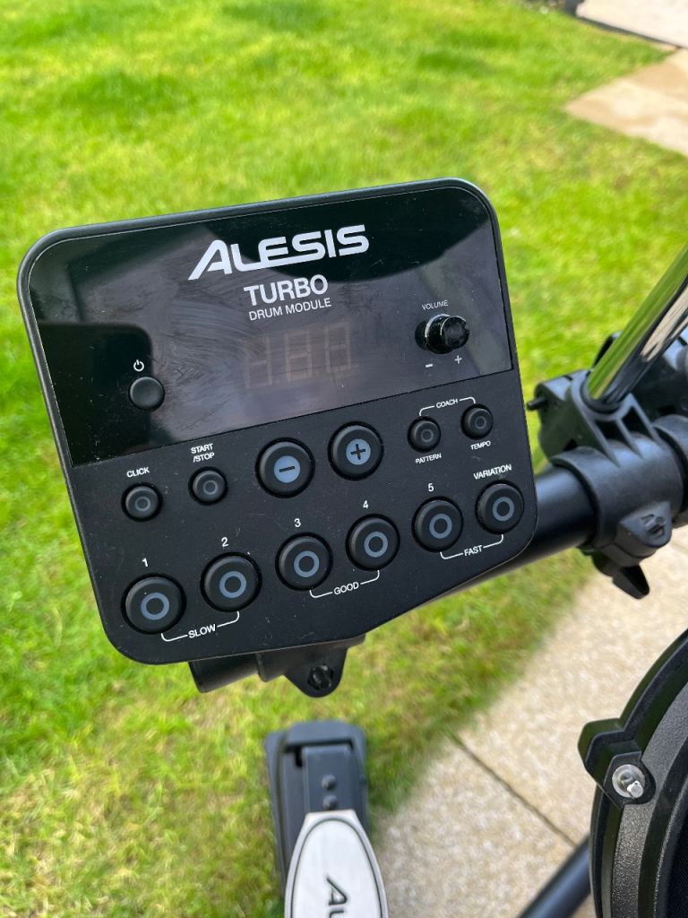 Alesis Turbo Mesh Kit Electronic Drum Set – Good Condition