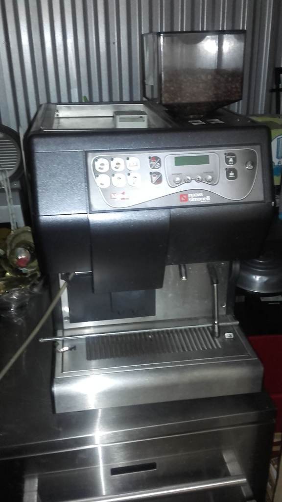 Catering equipment Icecream Yougurt Slush Coffee Beer juicers machines trailer kitchen pub items 