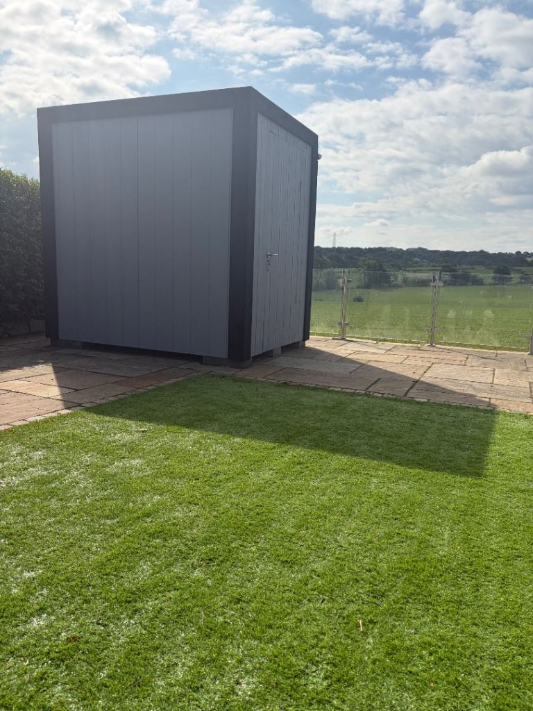 Bespoke Heavy-Duty 8ft x 6ft Shed – As Good As New