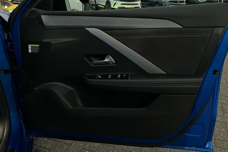  Vauxhall Astra Sports 1.2 Turbo Ultimate Sports Tourer 5dr Petrol Auto Euro 6