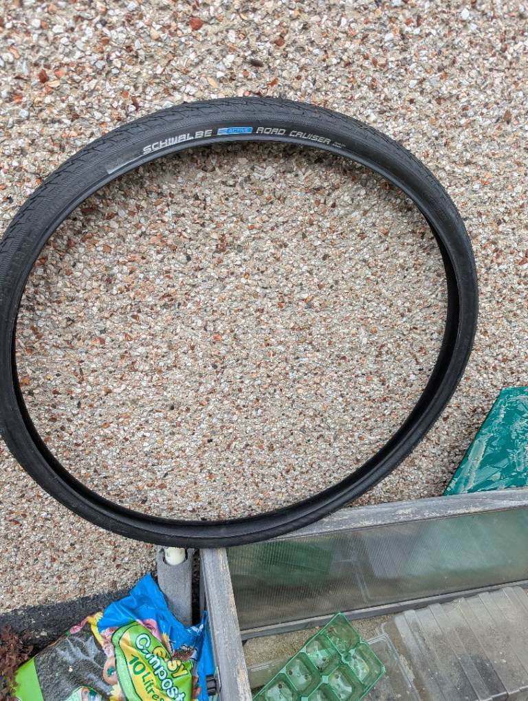 Schwalbe active road cruiser tyre x 1