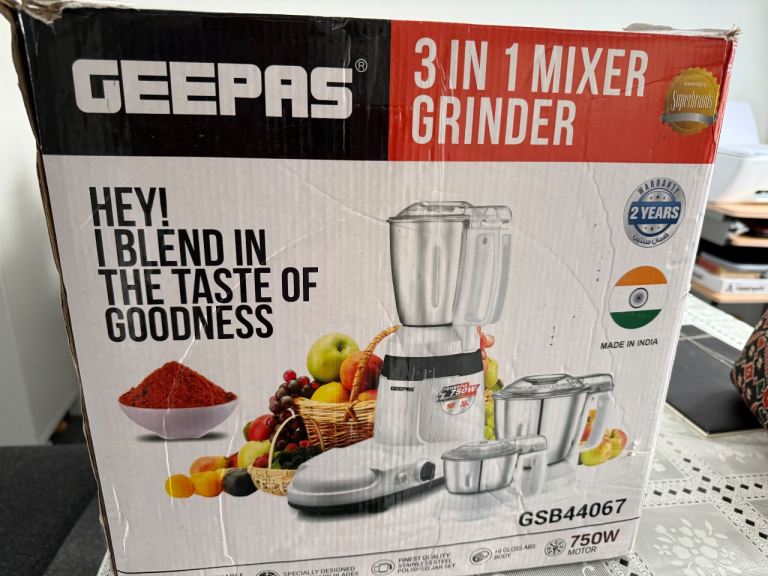 Geepas 3 in 1 Mixer Grinder GSB44067 750W – As Good As New