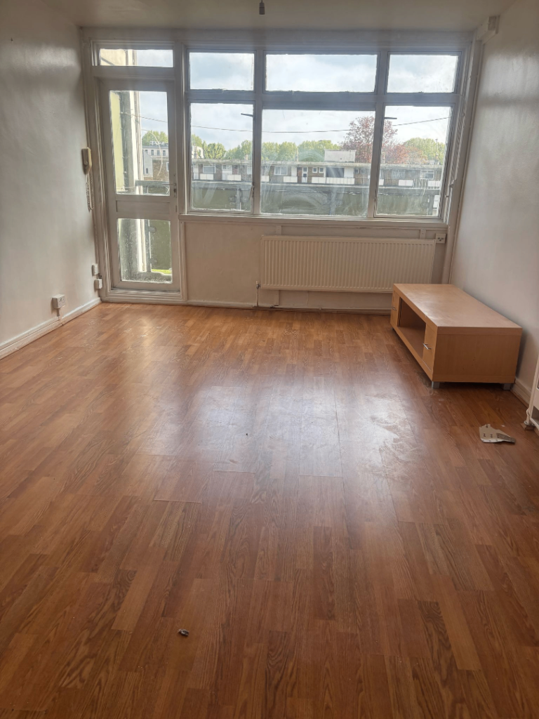 Spacious and Cosy 2 Bed Flat available for Rent in - E1 4HH