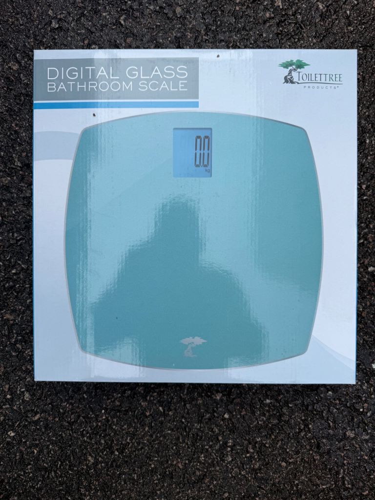BRAND NEW BATHROOM SCALES 