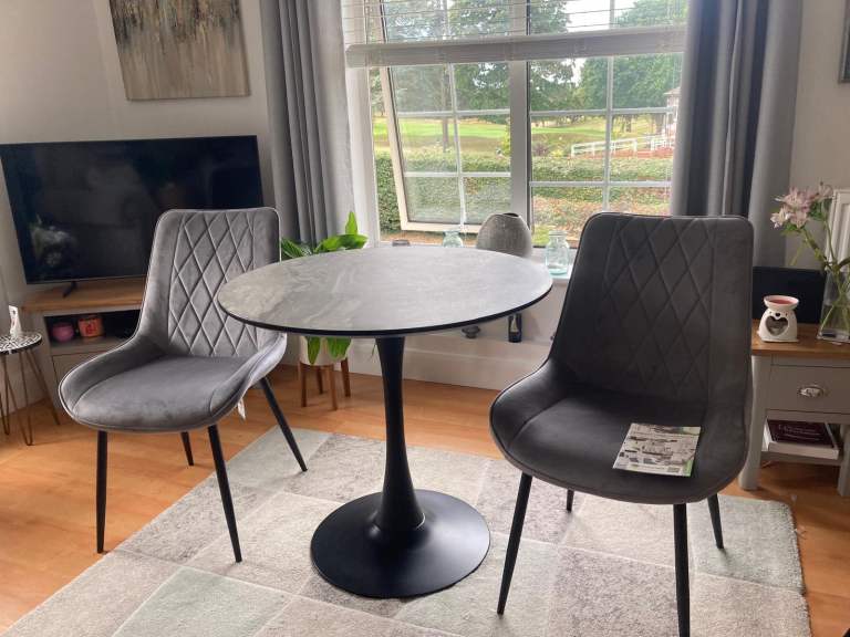 Bistro table and chairs 