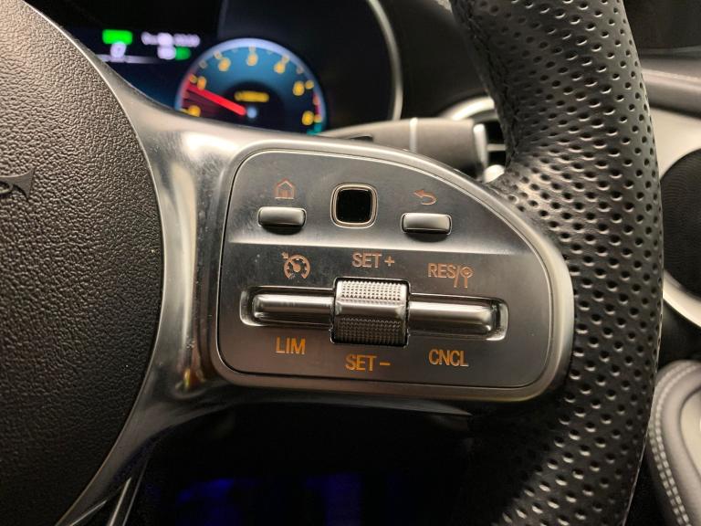 2021 Mercedes-Benz GLC 2.0 GLC300de 13.5kWh AMG Line (Premium) SUV 5dr Diesel Plug-in Hybrid G-Tr...