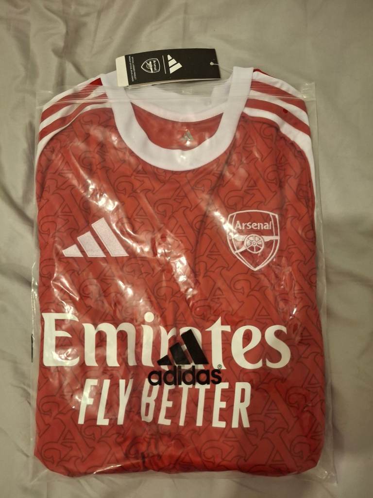 Arsenal 25/26 Home Shirt - Medium