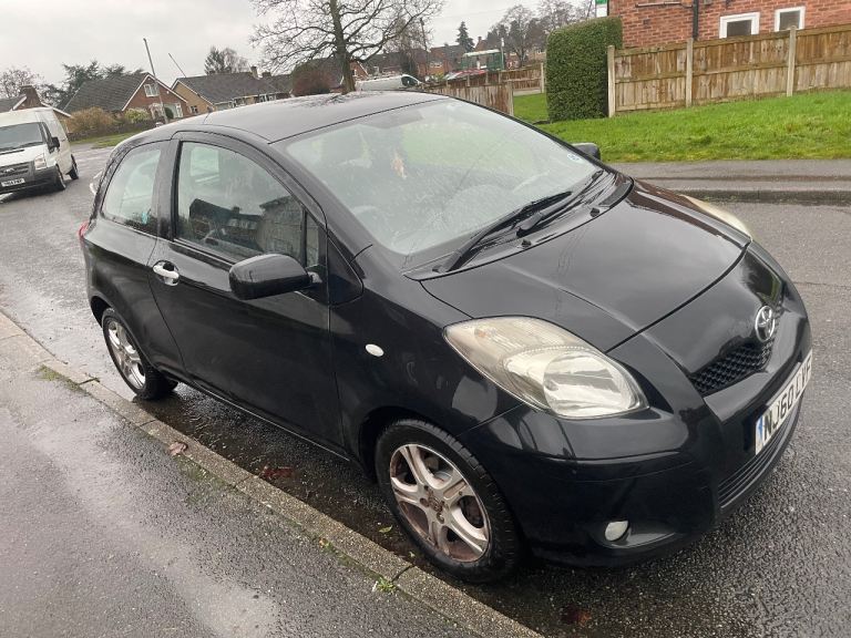 Toyota, YARIS, Hatchback, 2010, Manual, 998 (cc), 3 doors